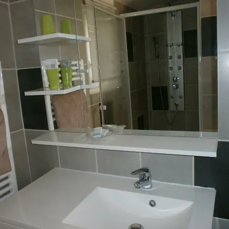 Holiday home Pervenches Jonquerettes